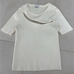 Ribbed Cutout Short Sleeve Top